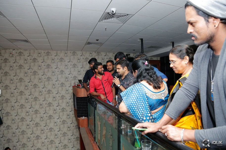 Tanu-Vachenanta-Movie-Promotions-At-Club-Cuba-Libre